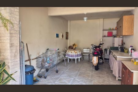 Garagem de casa à venda com 3 quartos, 191m² em Vila da Penha, Rio de Janeiro