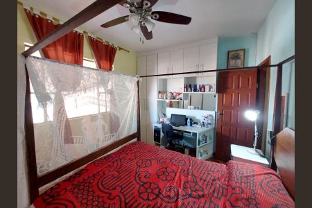 Casa à venda com 456m², 3 quartos e 2 vagas Casa à venda com 456m², 3 quartos e 2 vagasQuarto