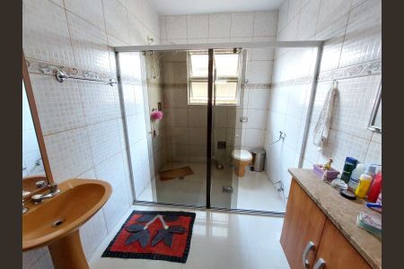 Casa à venda com 456m², 3 quartos e 2 vagas Casa à venda com 456m², 3 quartos e 2 vagasBanheiro