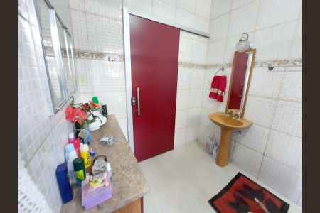 Casa à venda com 456m², 3 quartos e 2 vagas Casa à venda com 456m², 3 quartos e 2 vagasBanheiro