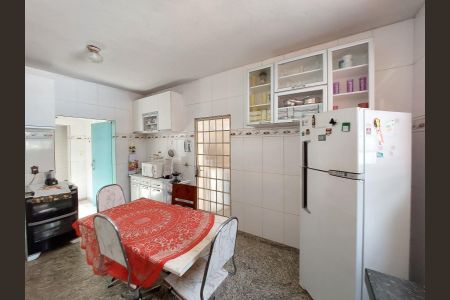 Casa à venda com 456m², 3 quartos e 2 vagas Casa à venda com 456m², 3 quartos e 2 vagasCozinha