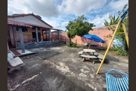 Casa à venda com 456m², 3 quartos e 2 vagas Casa à venda com 456m², 3 quartos e 2 vagasÁrea externa