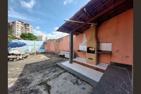 Casa à venda com 456m², 3 quartos e 2 vagas Casa à venda com 456m², 3 quartos e 2 vagasÁrea externa