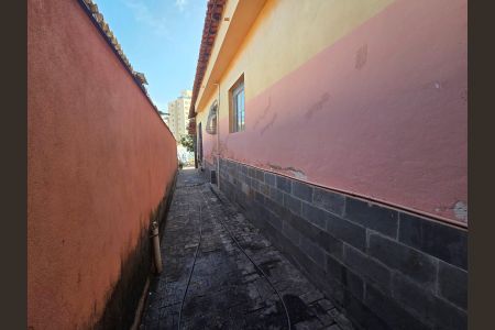 Casa à venda com 456m², 3 quartos e 2 vagas Casa à venda com 456m², 3 quartos e 2 vagasÁrea externa