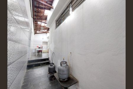 Casa à venda com 456m², 3 quartos e 2 vagas Casa à venda com 456m², 3 quartos e 2 vagasÁrea de Serviço