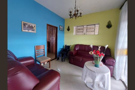 Casa à venda com 456m², 3 quartos e 2 vagas Casa à venda com 456m², 3 quartos e 2 vagasSala