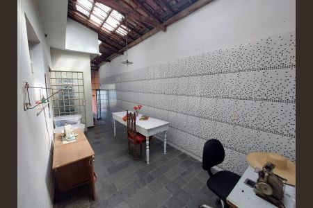 Casa à venda com 456m², 3 quartos e 2 vagas Casa à venda com 456m², 3 quartos e 2 vagasÁrea externa