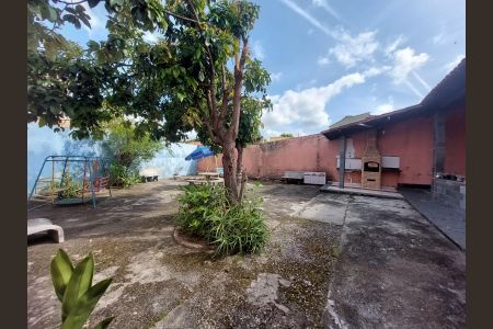 Casa à venda com 456m², 3 quartos e 2 vagas Casa à venda com 456m², 3 quartos e 2 vagasÁrea externa