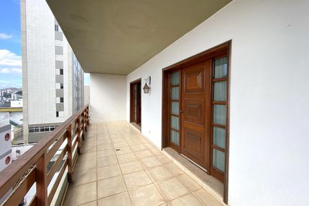 Apartamento para alugar com 340m², 4 quartos e 2 vagasVaranda da Sala