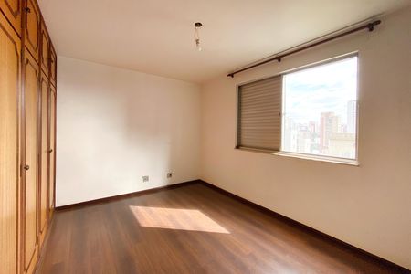 Apartamento para alugar com 340m², 4 quartos e 2 vagasQuarto 2