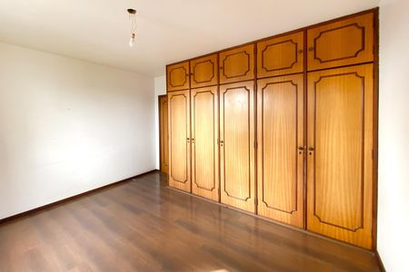 Quarto 2 de apartamento para alugar com 4 quartos, 340m² em Santo Antônio, Belo Horizonte