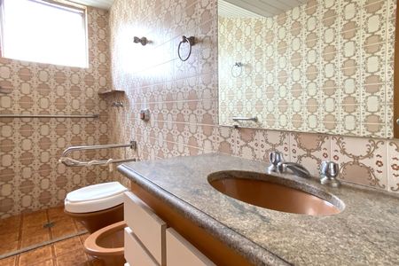 Apartamento para alugar com 340m², 4 quartos e 2 vagasBanheiro da Suíte