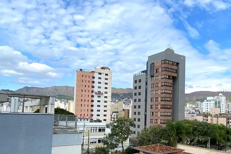 Vista da Suite  de apartamento para alugar com 4 quartos, 340m² em Santo Antônio, Belo Horizonte
