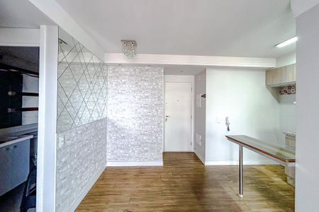 Sala de apartamento para alugar com 2 quartos, 48m² em Parque São Jorge, São Paulo