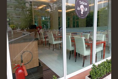 Apartamento à venda com 208m², 2 quartos e 1 vaga Apartamento à venda com 208m², 2 quartos e 1 vagaRestaurante