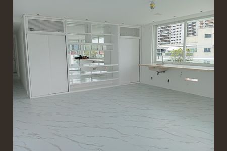 Apartamento à venda com 208m², 2 quartos e 1 vaga Apartamento à venda com 208m², 2 quartos e 1 vagaSala
