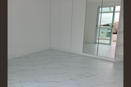 Apartamento à venda com 208m², 2 quartos e 1 vaga Apartamento à venda com 208m², 2 quartos e 1 vagaQuarto