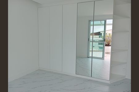 Apartamento à venda com 208m², 2 quartos e 1 vaga Apartamento à venda com 208m², 2 quartos e 1 vagaQuarto