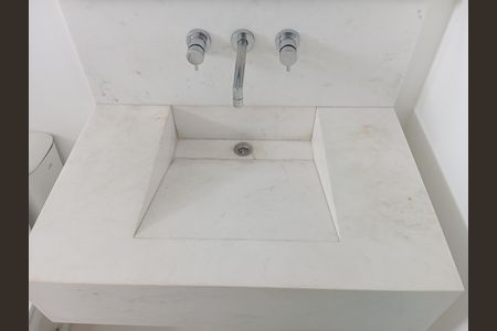 Apartamento à venda com 208m², 2 quartos e 1 vaga Apartamento à venda com 208m², 2 quartos e 1 vagaBanheiro
