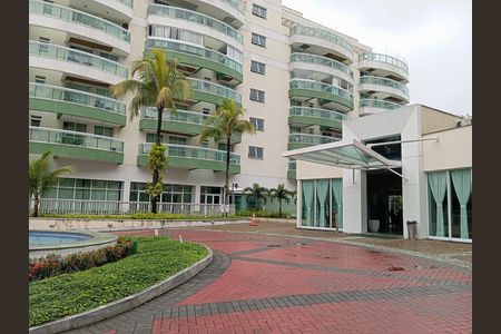 Apartamento à venda com 208m², 2 quartos e 1 vaga Apartamento à venda com 208m², 2 quartos e 1 vagaFachada