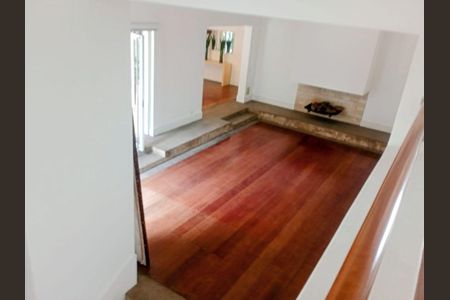 Casa à venda com 5 quartos, 1200m² em Vila Tramontano, São Paulo