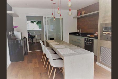 Casa de condomínio à venda com 500m², 4 quartos e 3 vagas