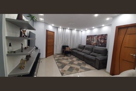 Casa à venda com 219m², 3 quartos e 4 vagas