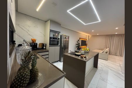 Casa à venda com 4 quartos, 214m² em Vargem Pequena, Rio de Janeiro