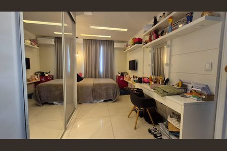 Apartamento à venda com 169m², 4 quartos e 3 vagas