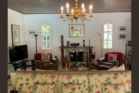 Casa à venda com 4 quartos, 297m² em Fazenda Morumbi, São Paulo