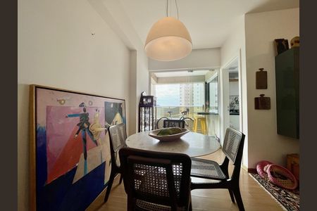 Apartamento à venda com 77m², 2 quartos e 2 vagas Apartamento à venda com 77m², 2 quartos e 2 vagasSala de Jantar
