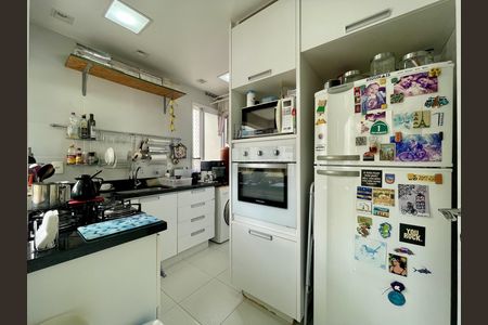 Apartamento à venda com 77m², 2 quartos e 2 vagas Apartamento à venda com 77m², 2 quartos e 2 vagasCozinha