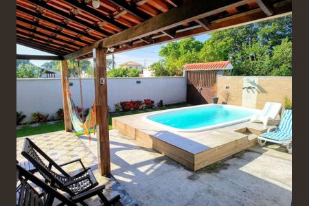 Casa para alugar com 2 quartos, 200m² em Vila Colonial, Cabo Frio