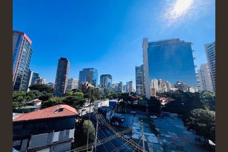 Apartamento à venda com 65m², 2 quartos e 1 vaga Apartamento à venda com 65m², 2 quartos e 1 vagaVista