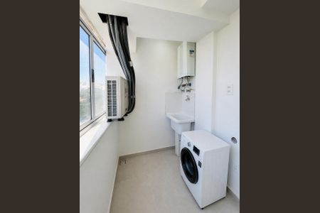 Apartamento à venda com 65m², 2 quartos e 1 vaga Apartamento à venda com 65m², 2 quartos e 1 vagaÁrea de Serviço