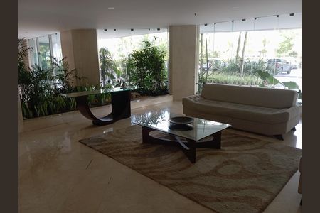 Apartamento para alugar com 250m², 4 quartos e 3 vagas Apartamento para alugar com 250m², 4 quartos e 3 vagasHall de entrada