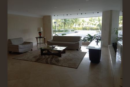 Apartamento para alugar com 250m², 4 quartos e 3 vagas Apartamento para alugar com 250m², 4 quartos e 3 vagasHall de entrada