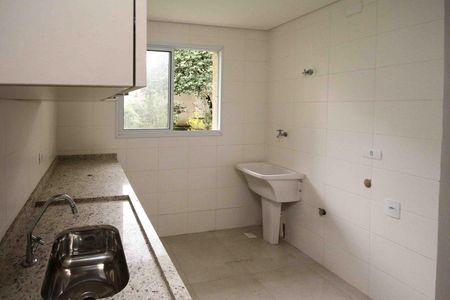 Apartamento para alugar com 42m², 2 quartos e sem vaga Apartamento para alugar com 42m², 2 quartos e sem vagaCozinha e Área de Serviço