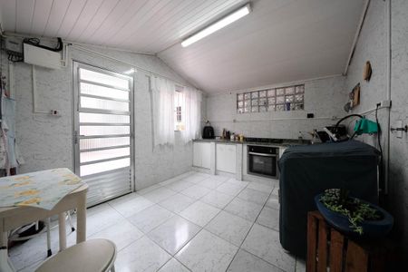 Cozinha e Área de Serviço de casa à venda com 3 quartos, 90m² em Vila Dalila, São Paulo