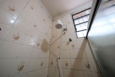 Casa à venda com 90m², 3 quartos e sem vagaBanheiro social