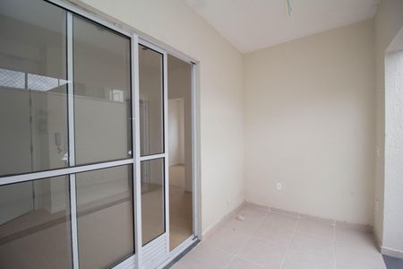 Varanda da Sala de apartamento à venda com 2 quartos, 28m² em Jardim Jaragua (sao Domingos), São Paulo