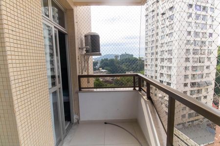 Apartamento à venda com 145m², 3 quartos e 1 vaga Apartamento à venda com 145m², 3 quartos e 1 vagaVaranda do Quarto 1