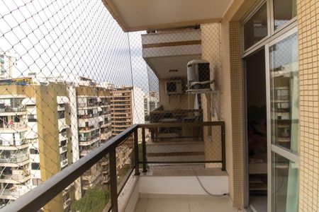 Apartamento à venda com 145m², 3 quartos e 1 vaga Apartamento à venda com 145m², 3 quartos e 1 vagaVaranda do Quarto 1