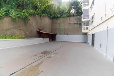 Apartamento à venda com 145m², 3 quartos e 1 vaga Apartamento à venda com 145m², 3 quartos e 1 vagaÁrea comum