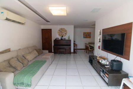 Sala de apartamento à venda com 3 quartos, 145m² em Ingá, Niterói