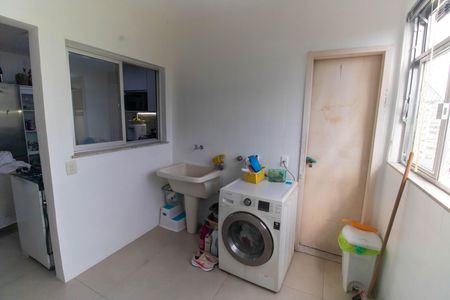 Apartamento à venda com 145m², 3 quartos e 1 vaga Apartamento à venda com 145m², 3 quartos e 1 vagaÁrea de Serviço