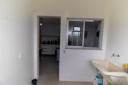 Apartamento à venda com 145m², 3 quartos e 1 vaga Apartamento à venda com 145m², 3 quartos e 1 vagaÁrea de Serviço