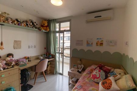 Apartamento à venda com 145m², 3 quartos e 1 vaga Apartamento à venda com 145m², 3 quartos e 1 vagaQuarto 1