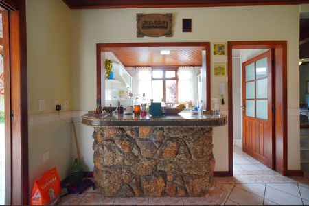 Casa para alugar com 340m², 6 quartos e 5 vagasCozinha