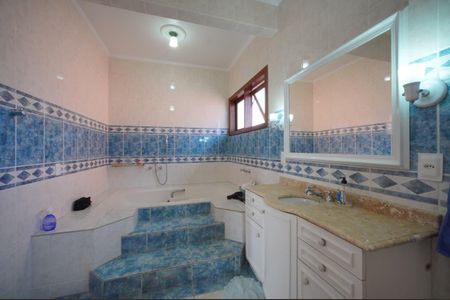 Casa para alugar com 340m², 6 quartos e 5 vagasBanheiro da Suíte 2